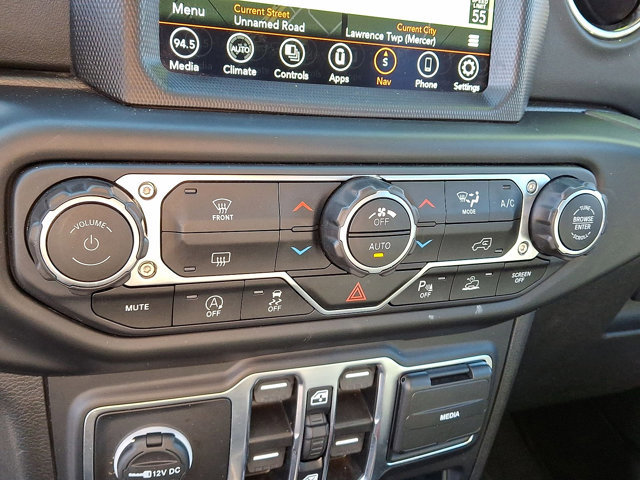 Used 2023 Jeep Gladiator Overland image 20