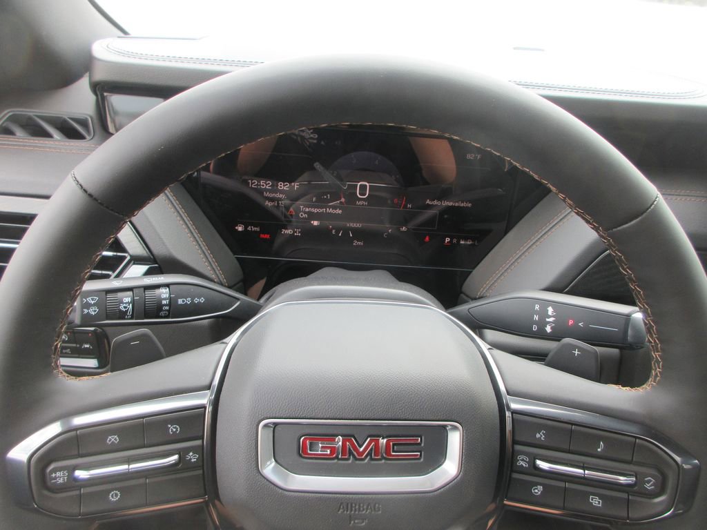 New 2026 GMC Yukon AT4 AWD/4WD image 18