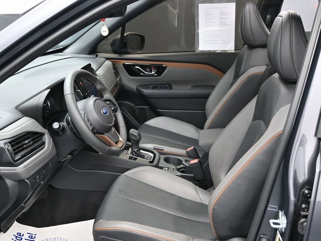 Used 2025 Subaru Forester Sport image 18