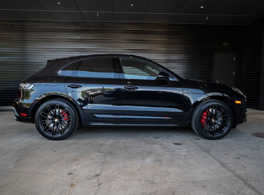 New 2026 Porsche Macan GTS AWD/4WD image 8