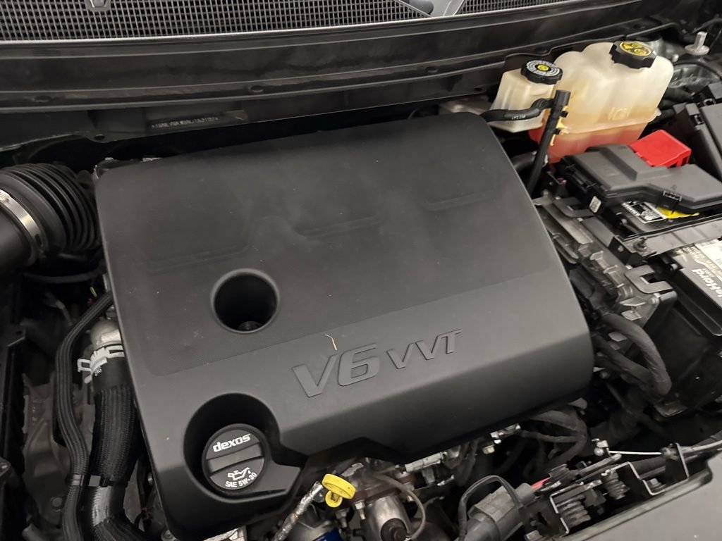 Used 2022 Chevrolet Traverse LT image 52