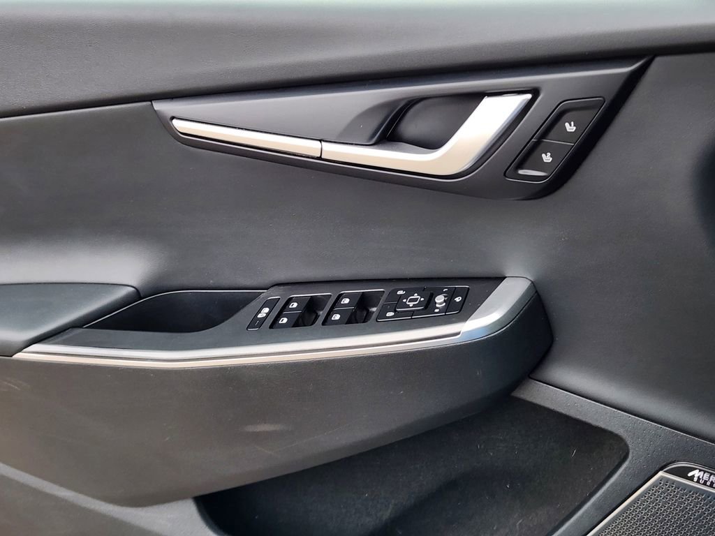 Used 2022 Kia EV6 Wind image 6