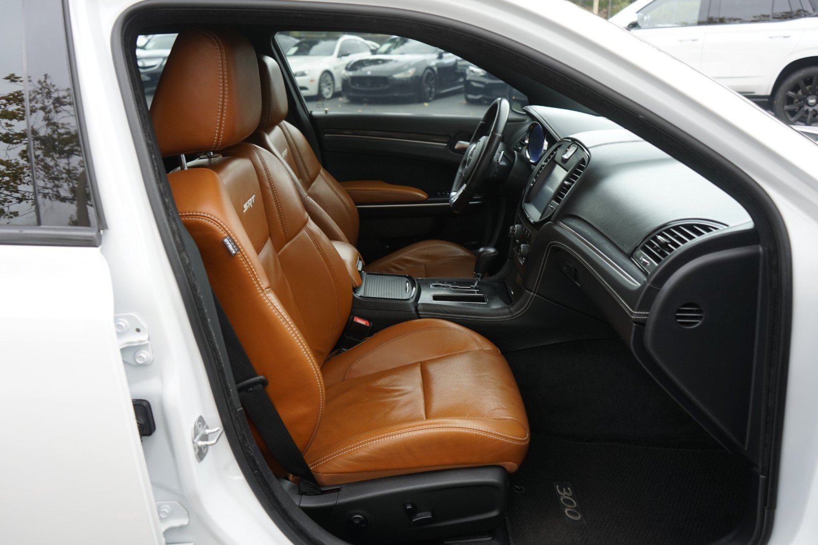 Used 2014 Chrysler 300 SRT8 w/ Leather Interior Group RWD image 20