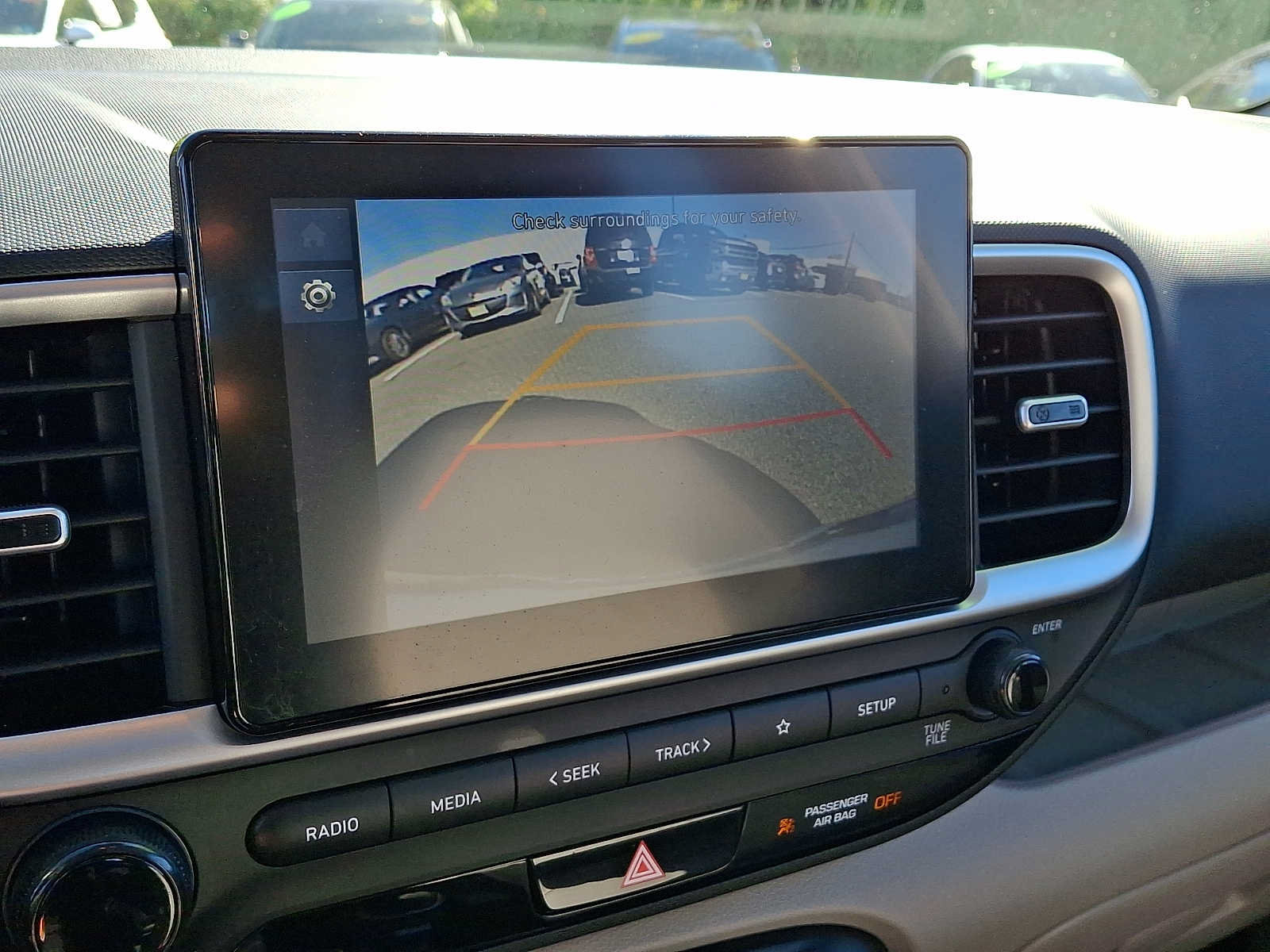 Used 2024 Hyundai Venue SEL FWD image 19
