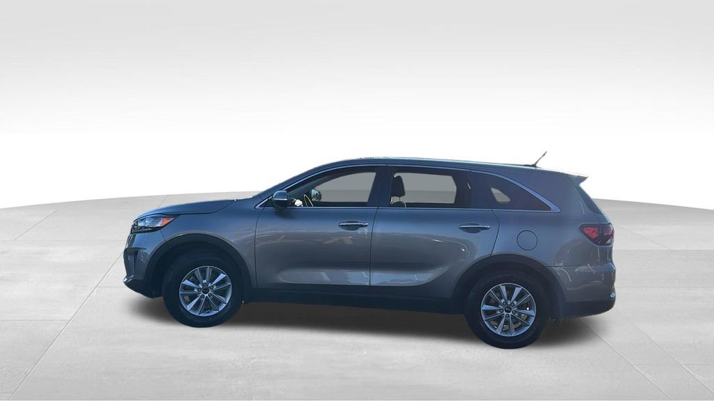 Used 2019 Kia Sorento LX image 4