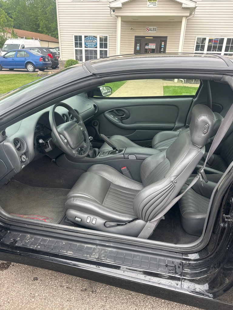 Used 1999 Pontiac Firebird Formula w/ SLP Firehawk Pkg image 10