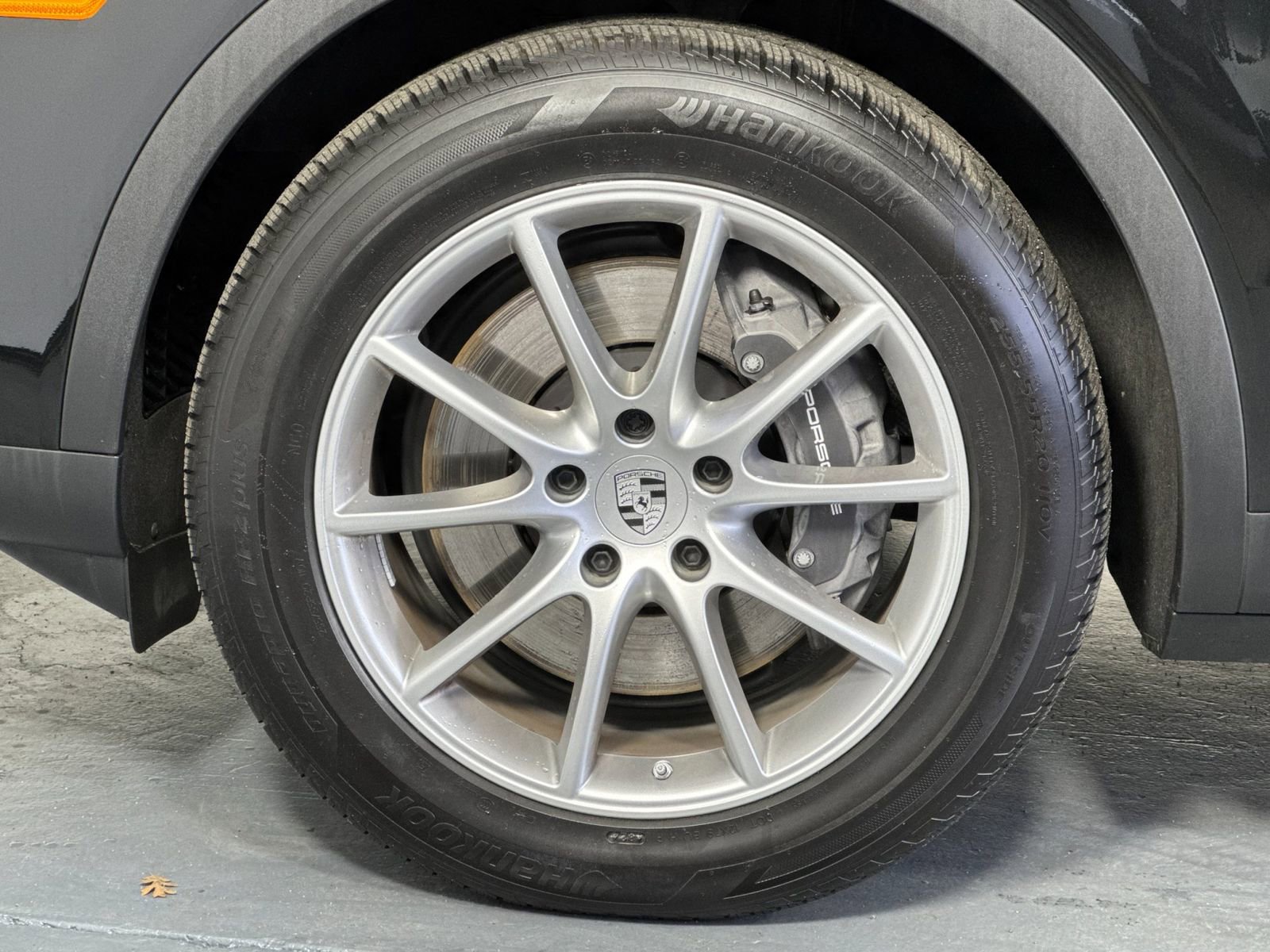 Certified 2025 Porsche Cayenne Coupe image 34