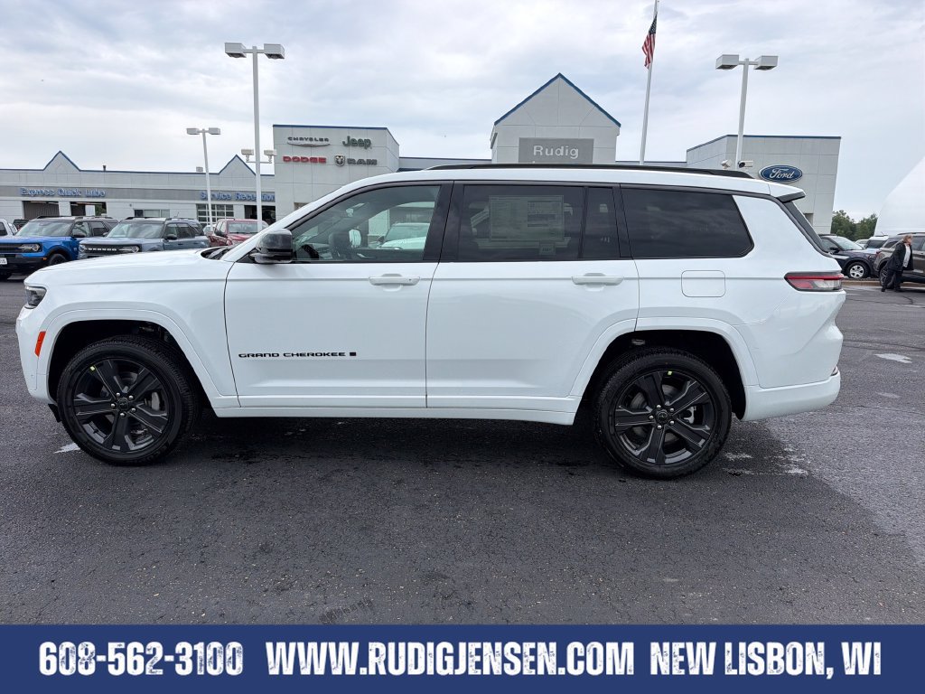 New 2027 Jeep Grand Cherokee L Limited AWD/4WD image 2