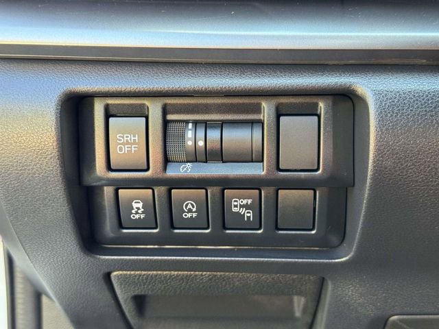 Used 2023 Subaru Crosstrek 2.5i Limited w/ Moonroof Package AWD/4WD image 19