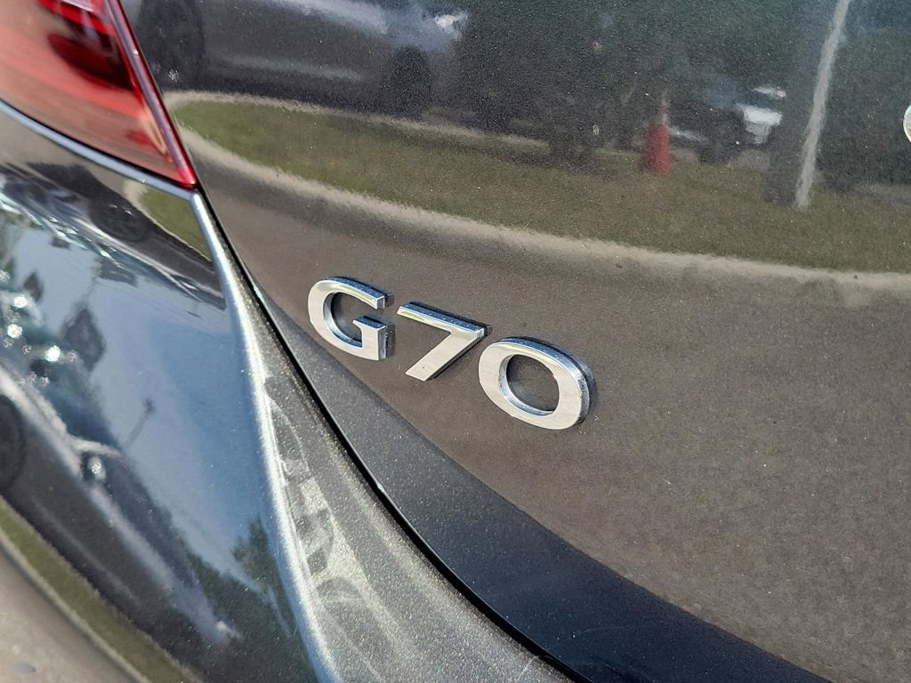 Used 2023 Genesis G70 3.3T RWD image 32