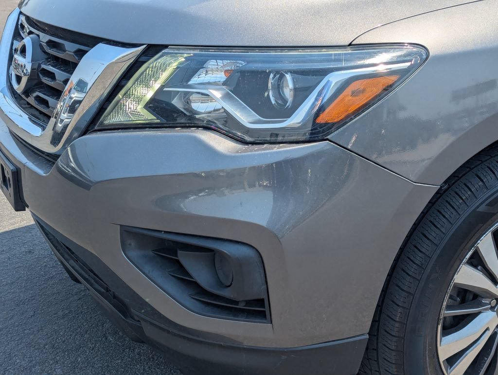 Used 2019 Nissan Pathfinder S FWD image 12