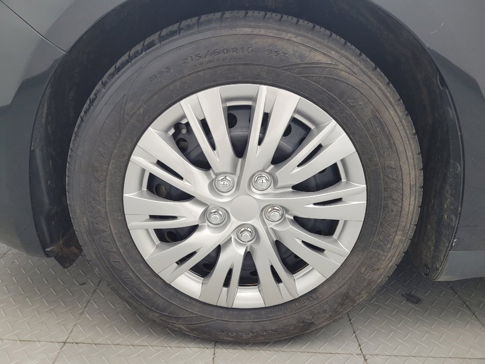Used 2020 Ford Fusion S FWD image 31