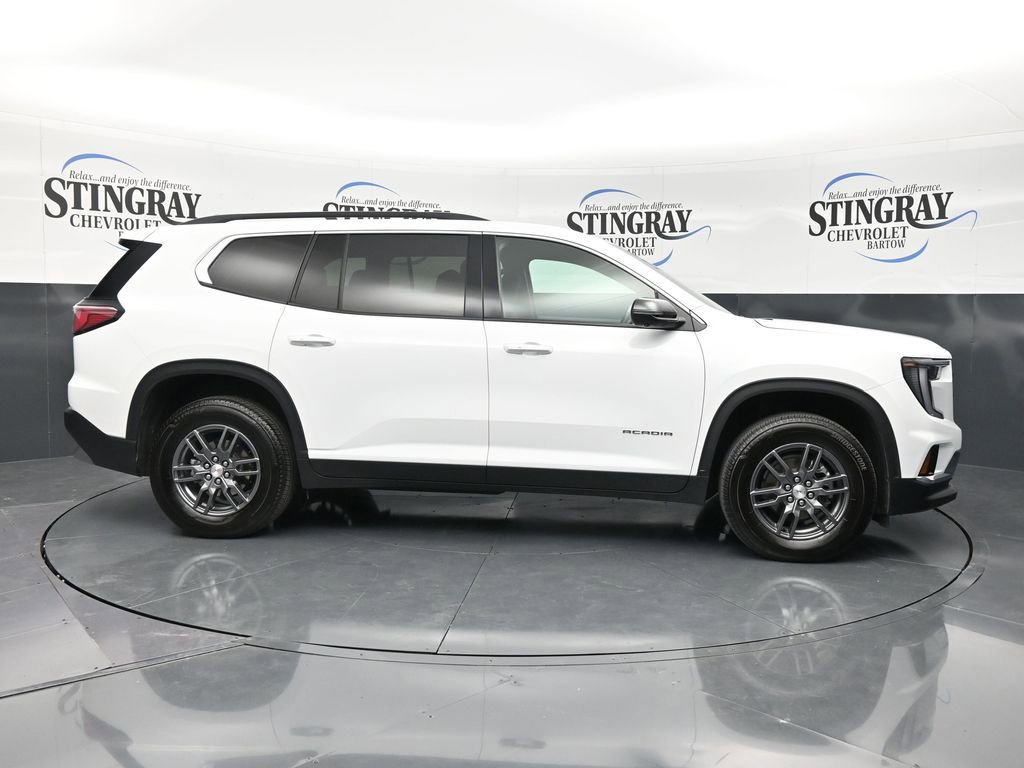 Used 2025 GMC Acadia Elevation FWD image 10