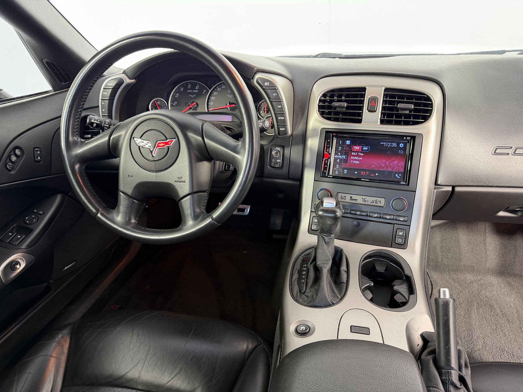 Used 2005 Chevrolet Corvette Coupe w/ Preferred Equipment Group image 24