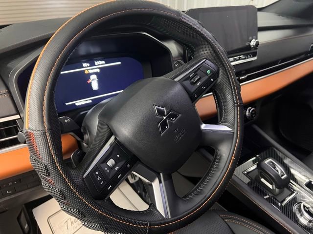 Used 2024 Mitsubishi Outlander SEL image 12