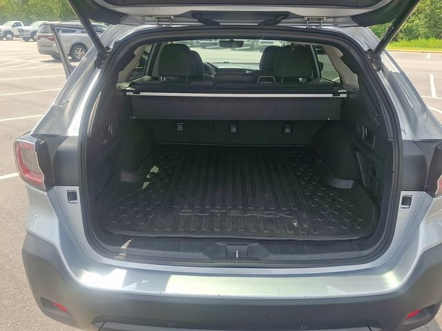 Used 2025 Subaru Outback Onyx Edition AWD/4WD image 30