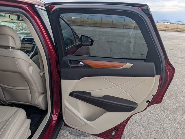 Used 2018 Lincoln MKC Select w/ Lincoln MKC Climate Package image 7