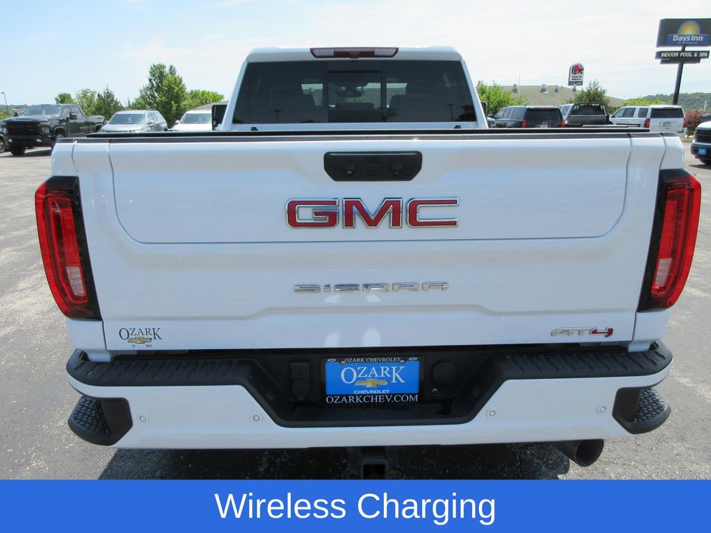 Certified 2022 GMC Sierra 2500 AT4 w/ AT4 Preferred Package AWD/4WD image 4