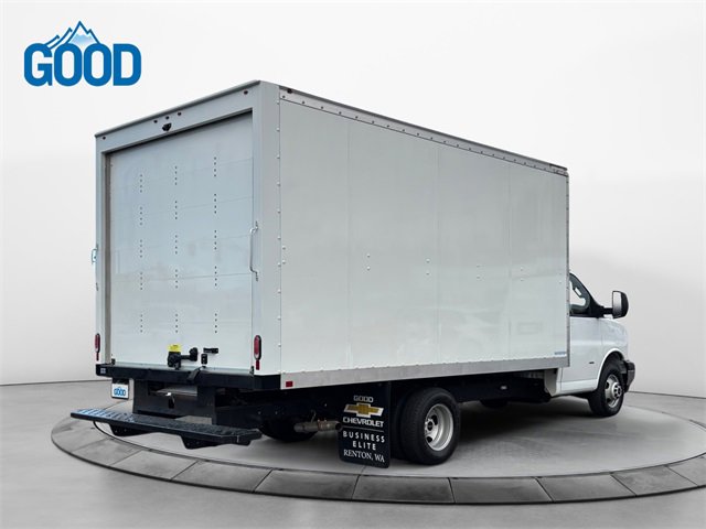 Used 2023 GMC Savana 3500 w/ Power Convenience Package image 5