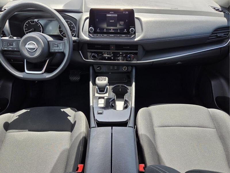 Used 2024 Nissan Rogue S FWD image 15