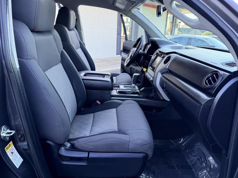 Used 2017 Toyota Tundra SR5 AWD/4WD image 11
