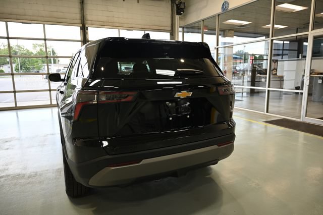 New 2026 Chevrolet Equinox LT w/ Convenience Package II FWD image 6
