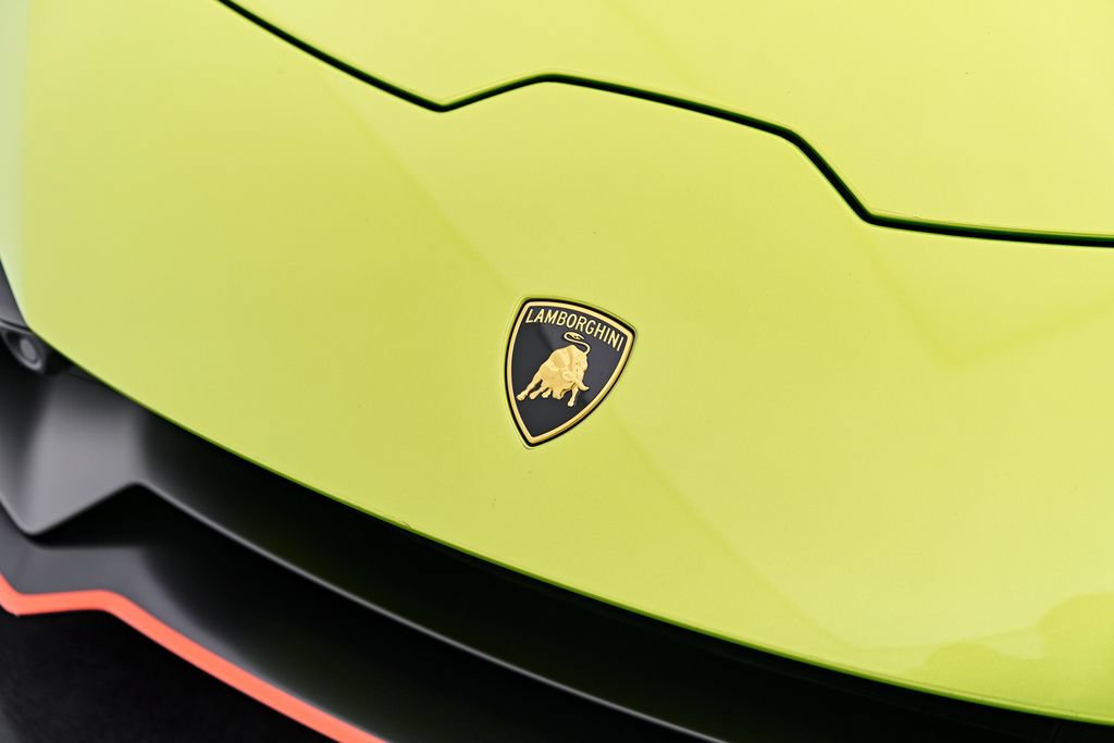 Used 2023 Lamborghini Huracan Tecnica RWD image 20