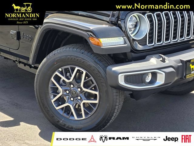 New 2026 Jeep Wrangler Unlimited Sahara AWD/4WD image 5