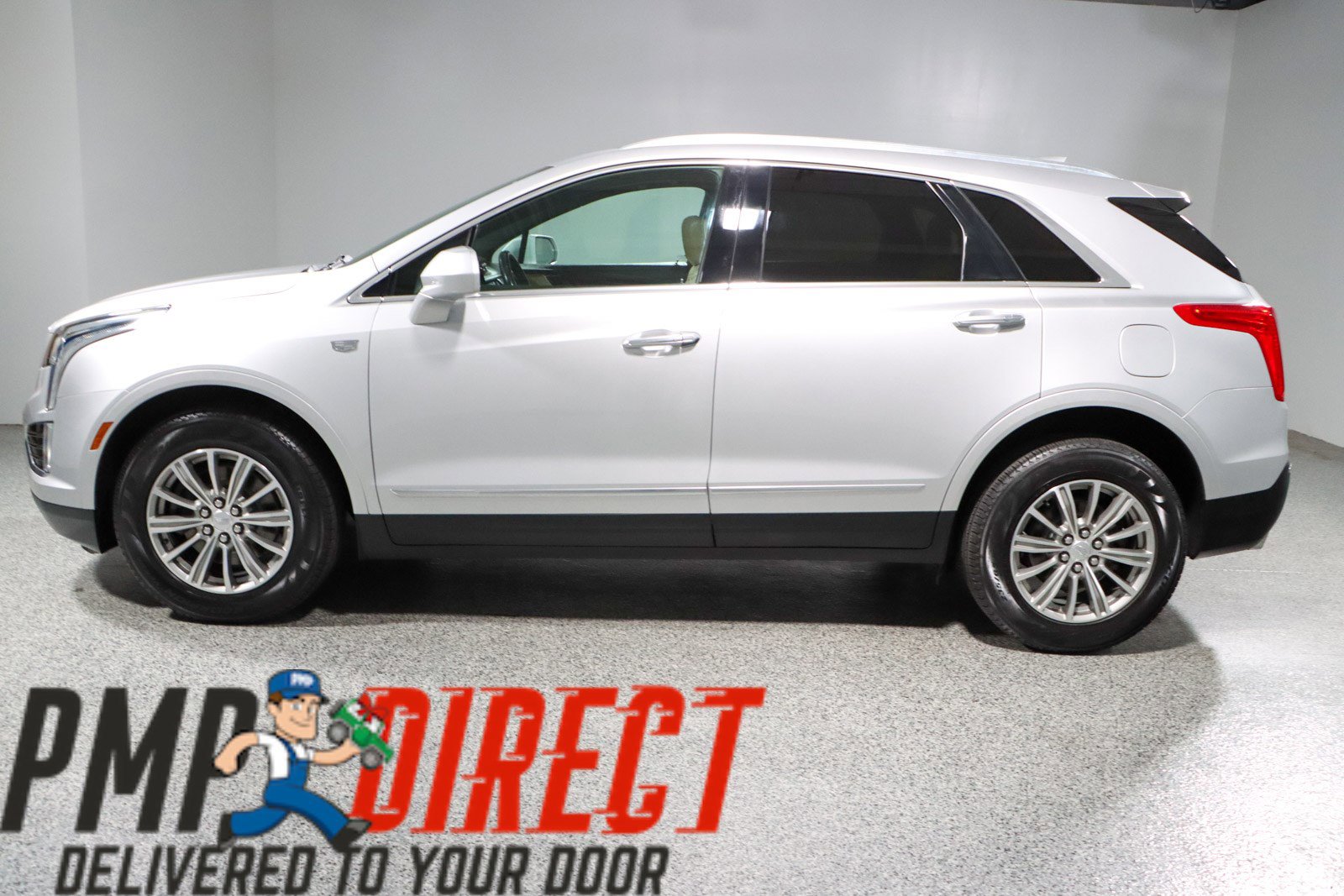 Used 2018 Cadillac XT5 Luxury w/ Driver Awareness Package image 10