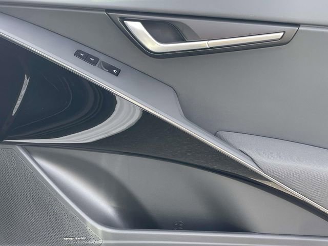 New 2026 Kia Niro EX image 12