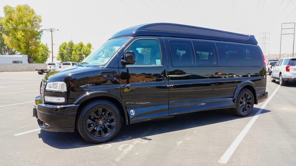 New 2026 GMC Savana 2500 Extended w/ Driver Convenience Package RWD image 3