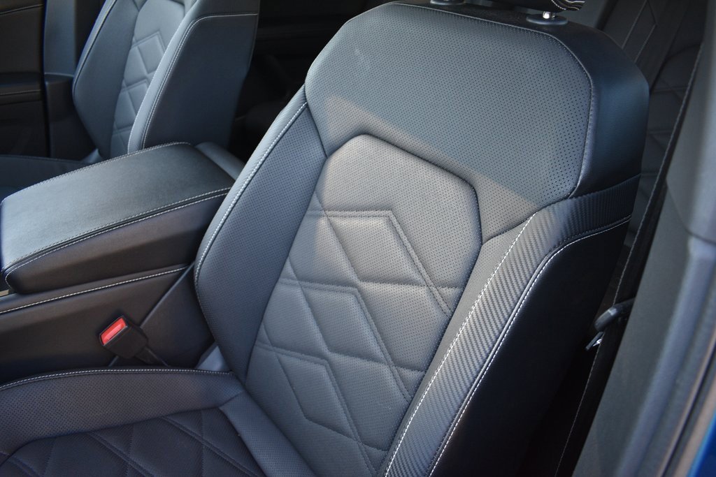 Used 2024 Volkswagen Atlas Cross Sport SE image 11