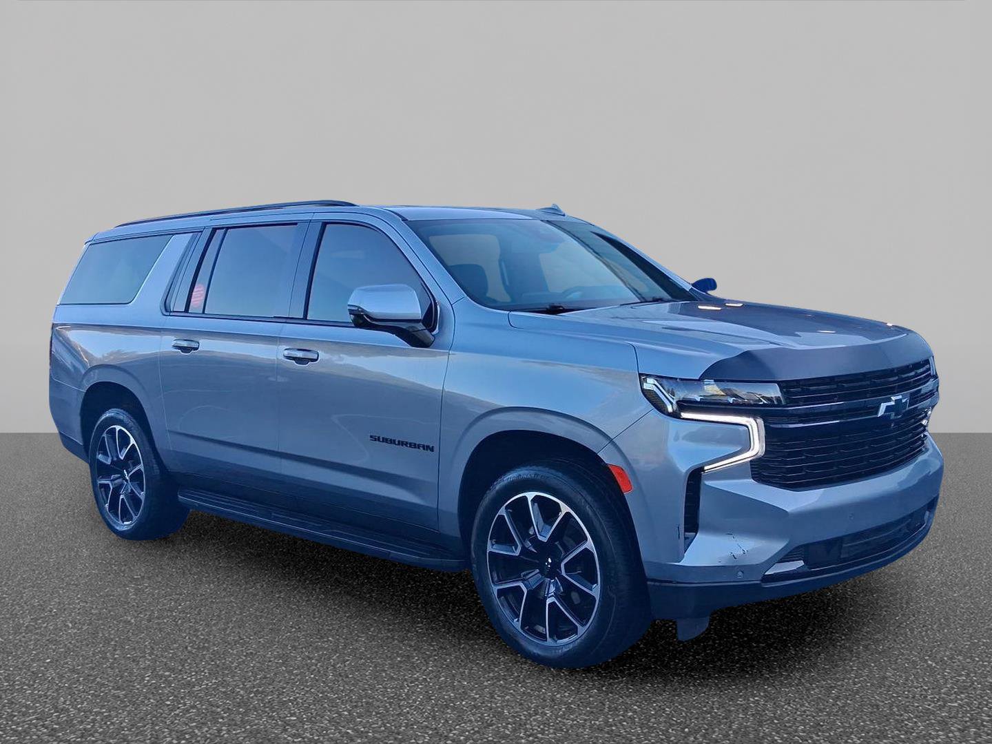Used 2024 Chevrolet Suburban RST w/ Sport Performance Package AWD/4WD image 3