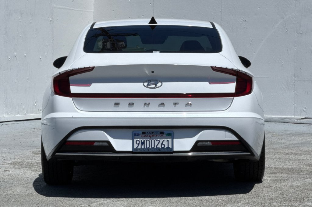 Used 2023 Hyundai Sonata SE FWD image 4