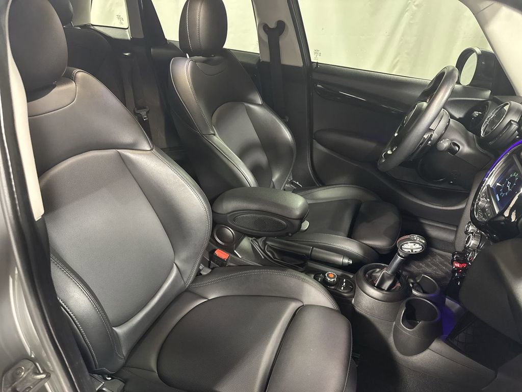 Used 2019 MINI Cooper S w/ Storage Package image 32