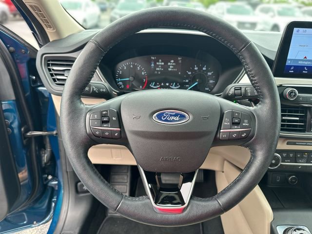 Certified 2020 Ford Escape SEL image 16