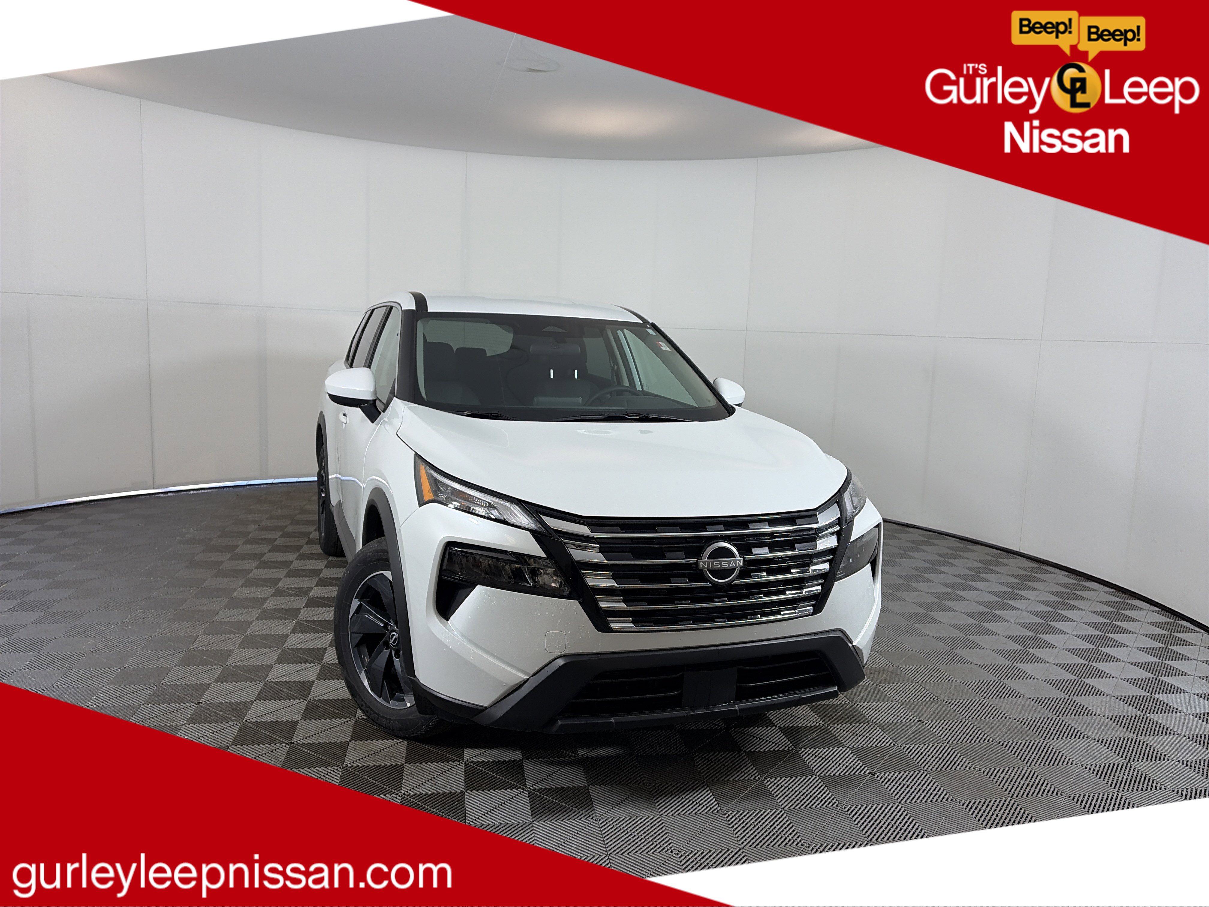 Certified 2025 Nissan Rogue SV image 1