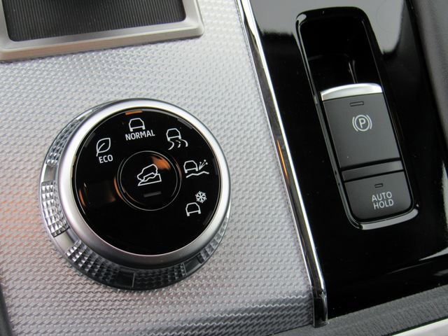 Used 2024 Mitsubishi Outlander SEL FWD image 32