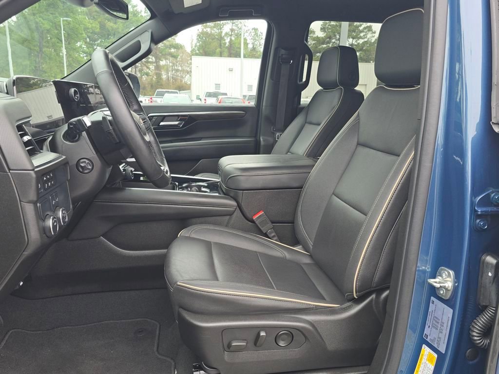 Used 2025 Chevrolet Tahoe Premier image 9