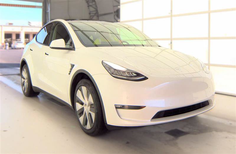 Used 2022 Tesla Model Y Long Range AWD/4WD image 5