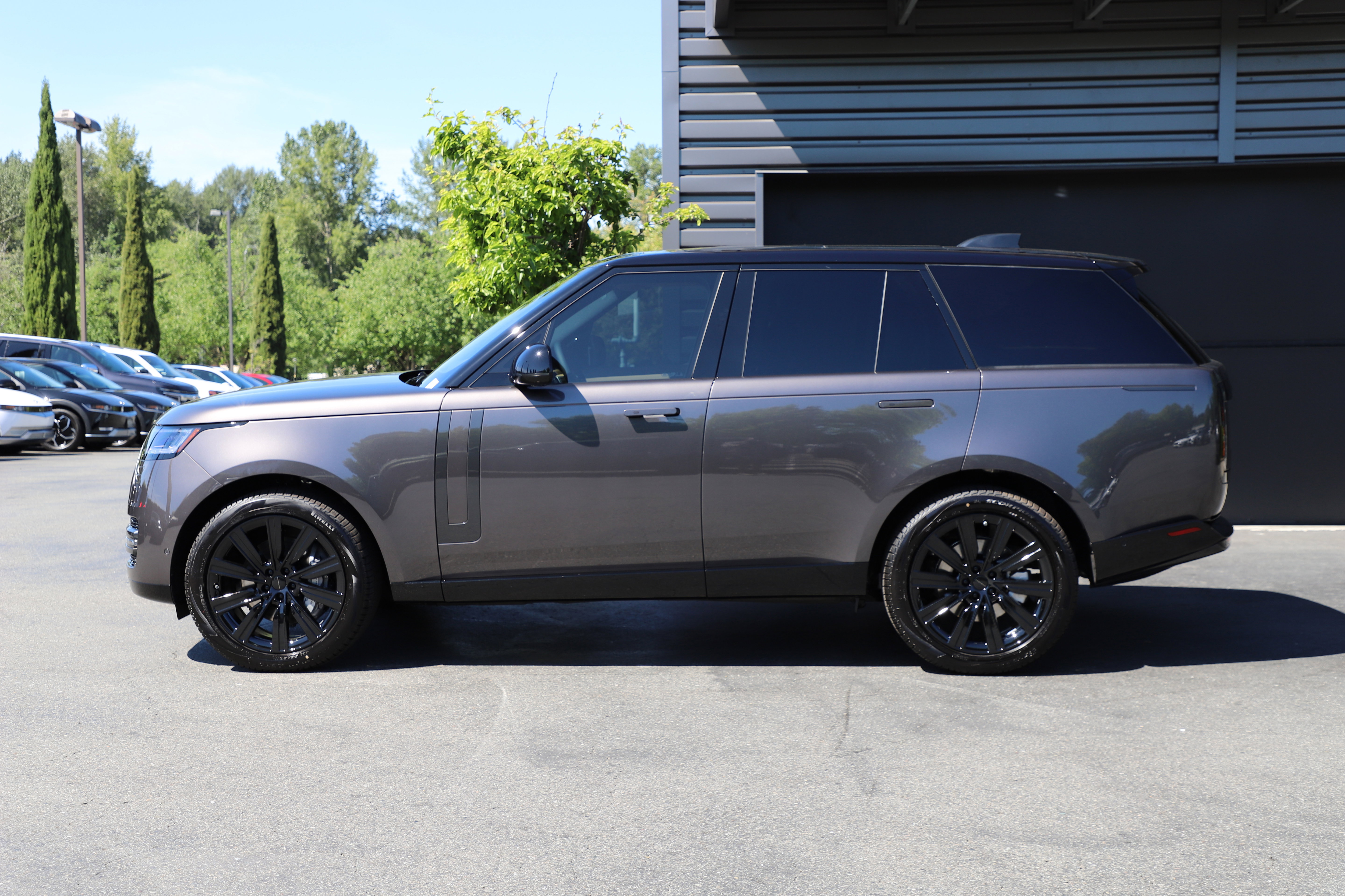 New 2026 Land Rover Range Rover SE AWD/4WD image 7