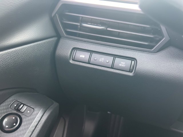 Used 2025 Nissan Altima 2.5 SV image 13