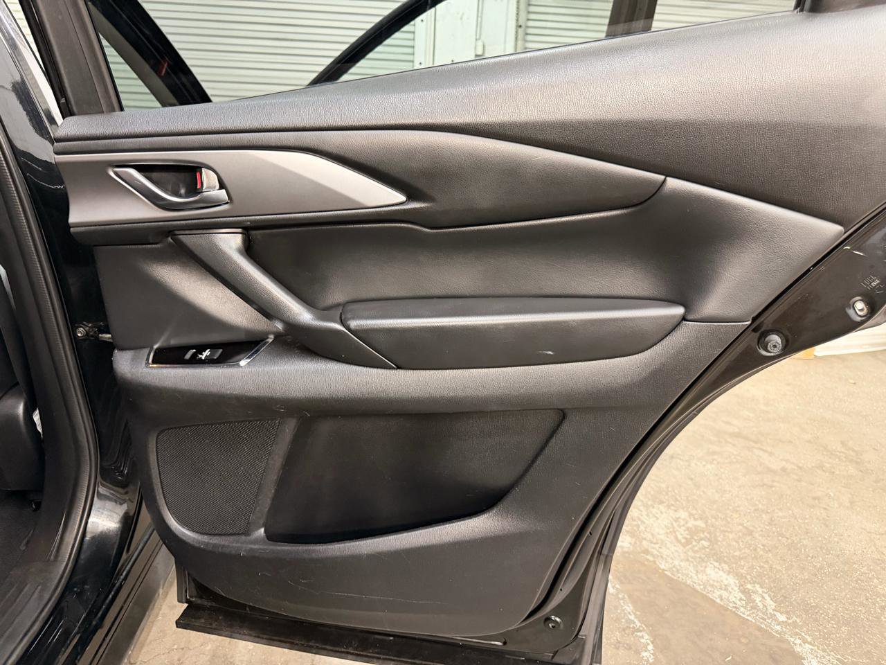 Used 2019 MAZDA CX-9 Touring FWD image 33