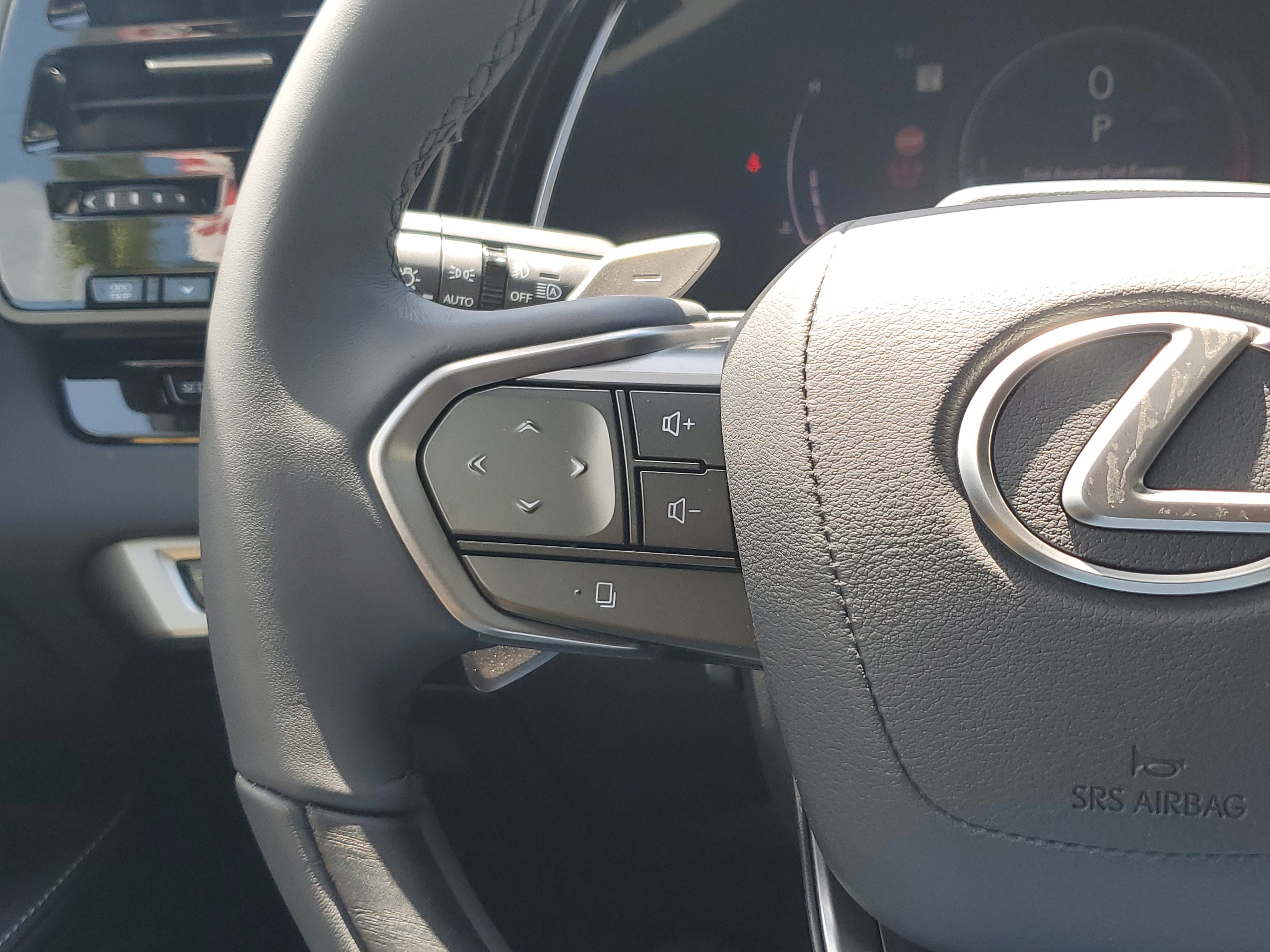 Used 2024 Lexus RX 350 Premium Plus w/ Convenience Package FWD image 26