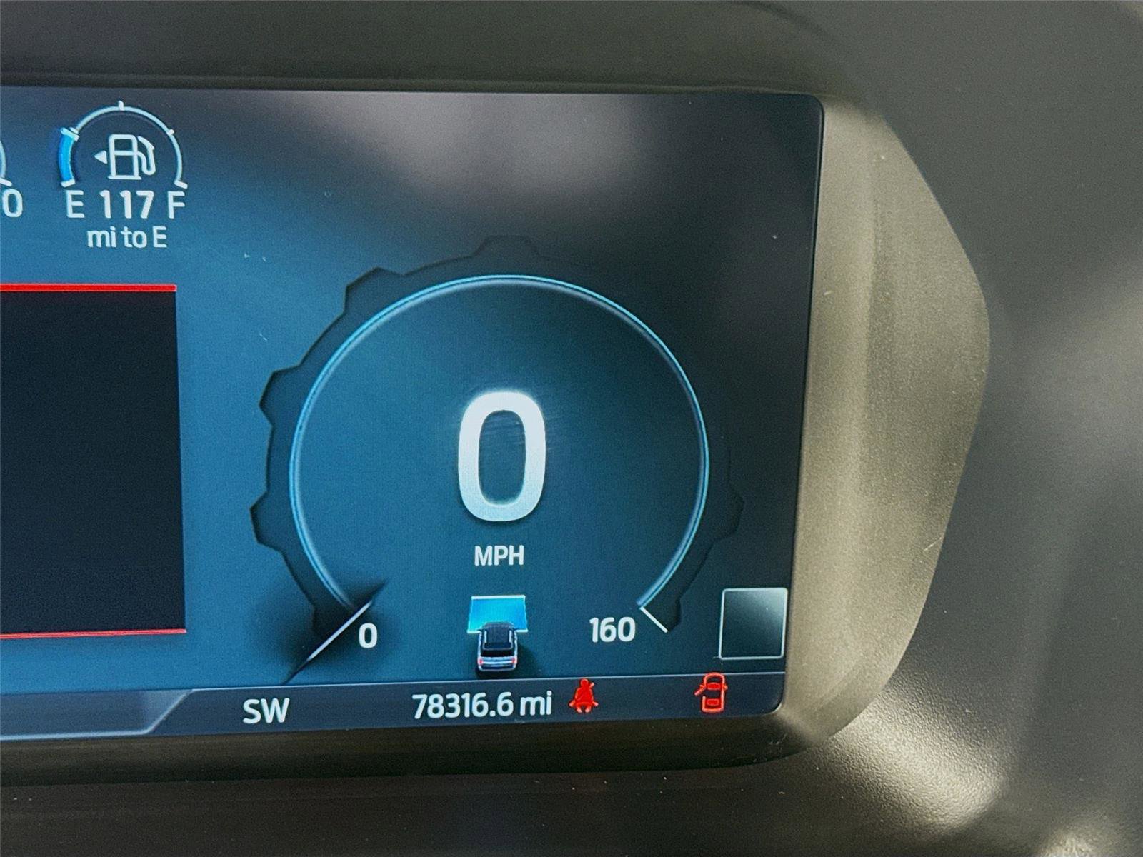 Used 2022 Ford Expedition Max Limited image 6