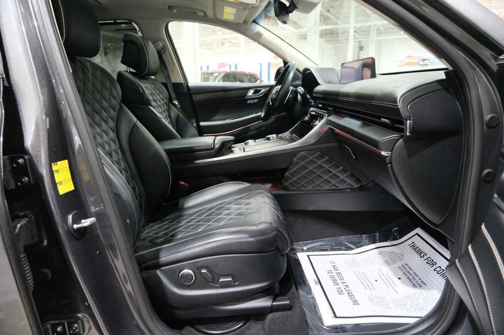 Used 2023 Genesis GV80 3.5T AWD/4WD image 35