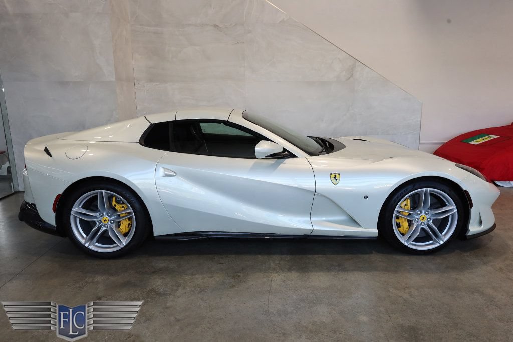 Used 2021 Ferrari 812 GTS RWD image 16