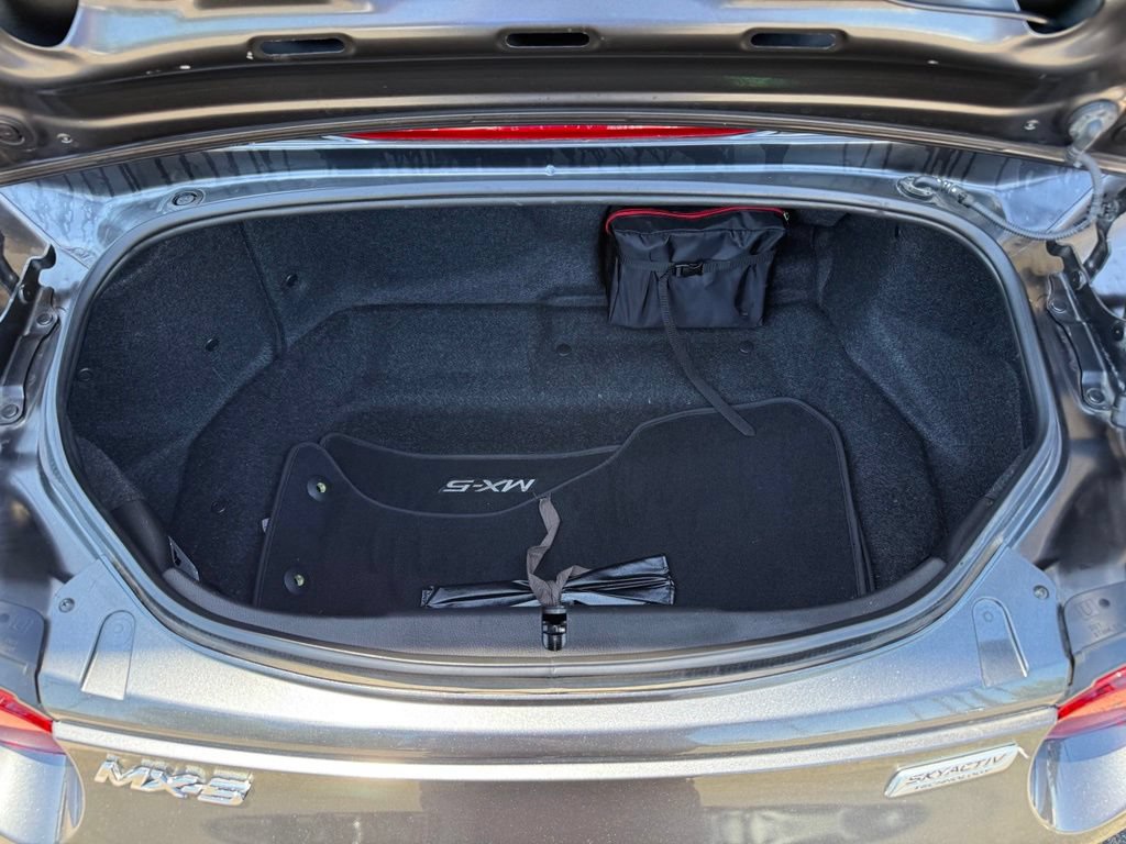 Used 2017 MAZDA MX-5 Miata Grand Touring RWD image 18