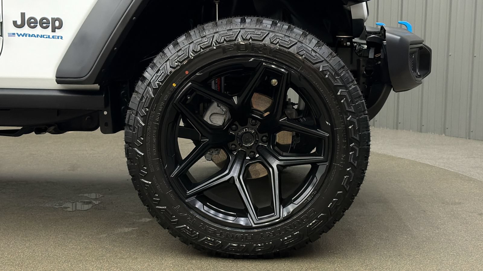 Used 2024 Jeep Wrangler Unlimited AWD/4WD image 9