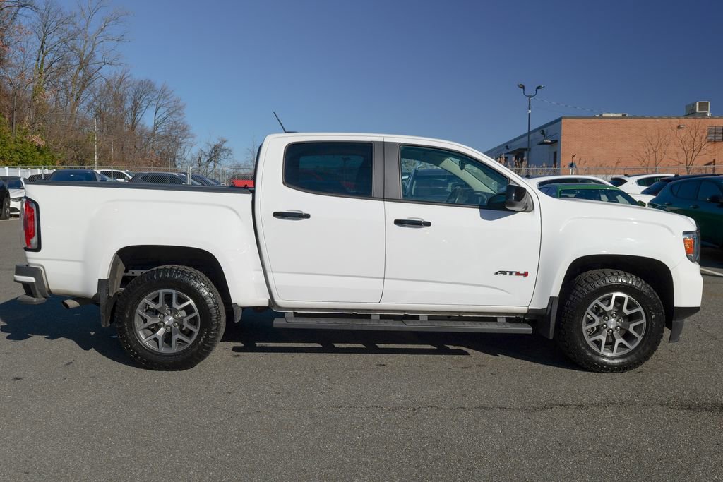 Used 2022 GMC Canyon AT4 image 9